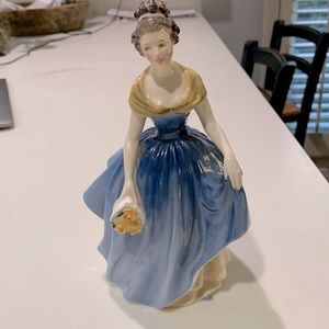 Royal doulton porcelain figurine “Melanie”